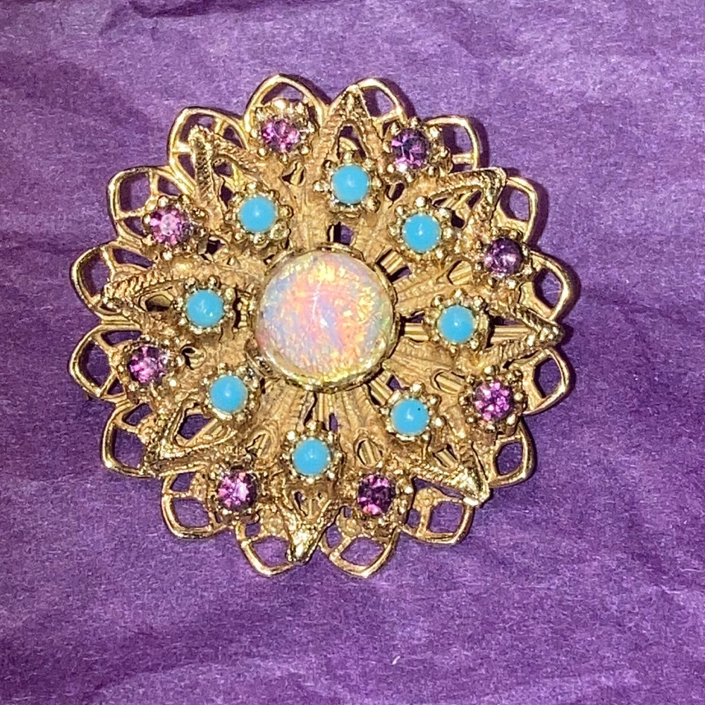 Vintage filigree brooch
